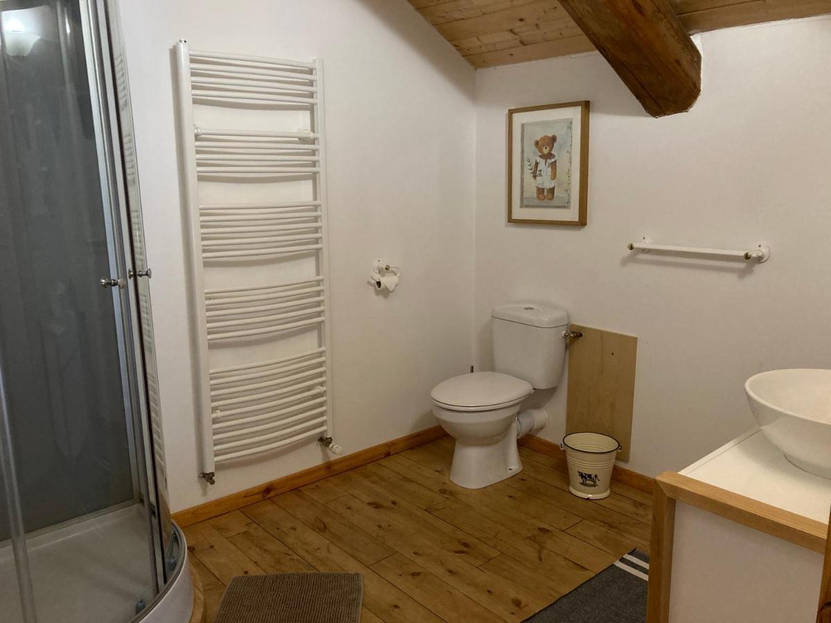 La Bonbonniere Apartment เลอฌ็องบง-ซูร์-ลีญง ภายนอก รูปภาพ
